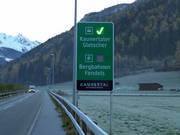 Al in het dal is er informatie over het skigebied.