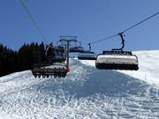 Aualmbahn - 8-persoons hogesnelheidsstoeltjeslift (koppelbaar) met kap en stoelverwarming