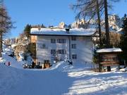 Rifugio Negritella midden in het skigebied