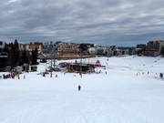 Uitzicht op de accommodaties rond het dalstation