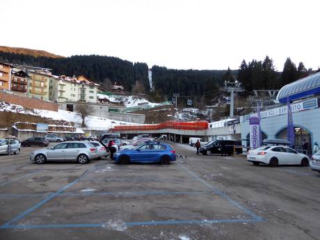 Skirama Dolomiti: bereikbaarheid van en parkeermogelijkheden bij de skigebieden – Bereikbaarheid, parkeren Paganella – Andalo