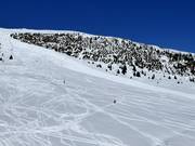 Diepe sneeuwhellingen bij de Steinermandl