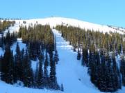 Uitzicht op de moeilijke piste Highway