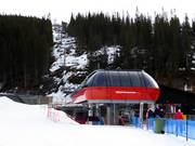 Fjällgårdsexpressen - 6-persoons hogesnelheidsstoeltjeslift (koppelbaar)