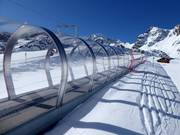 Förderband Pitztaler Gletscher - Overdekt(e) transportband/Moving Carpet