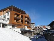 Das Edelweiss (5-sterren) bij het dalstation van de Panoramabahn Großarltal