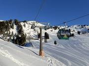 Grünwaldkopfbahn - Combilift met 8-persoons stoeltjes en 10-persoons gondels