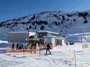 Saloberjet - 6-persoons hogesnelheidsstoeltjeslift (koppelbaar) met kap en stoelverwarming