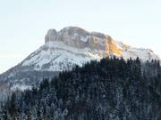 Uitzicht op de machtige Loser bij zonsopgang