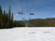 Endeavor - 3-persoons vaste stoeltjeslift