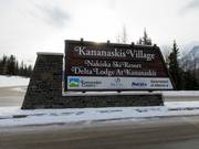 Het Kananaskis Village ligt op ongeveer vier kilometer van het skigebied.