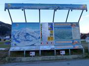 Modern informatiebord met statusweergave bij de Venet