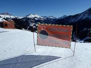 Waarschuwing bij een moeilijke piste