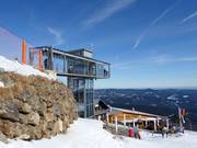 Glazen lift naar het Arberschutzhaus en de Eisensteiner Hütte