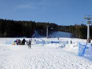 Uitzicht op het skigebied in Orlické Záhoří