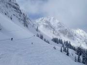 Diepe sneeuwhellingen in de Honeycomb Canyon