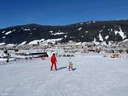 Skiles bij de oefenlift Königslehen (Radstadt)