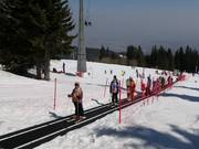 Transportband Mecha Poliana om te oefenen in de buurt van Aleko
