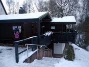 Trap af naar beneden naar de toiletten