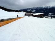 Transportband en oefenpiste Little Bit bij het middenstation