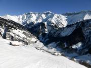 Veel natuursneeuw in Elm in het Sernftal