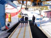 Het personeel is altijd aanwezig bij de instap.