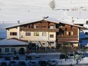 Het "Mama Mia" bij het dalstation