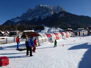 Förderband Skischule - Overdekt(e) transportband/Moving Carpet