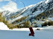 Sneeuwkanon wacht op zijn dienst