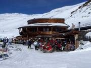 Rossalm direct aan de piste