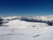 De rode afdaling Chamois naar Alpe d'Huez