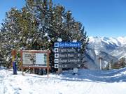 Pistebewegwijzering met informatie in het skigebied van Panorama