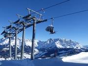 Abergalm - 4-persoons hogesnelheidsstoeltjeslift (koppelbaar) met kap