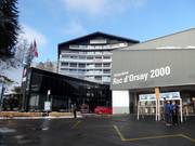 Hotel Le Roc bij het dalstation in Villars