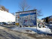 Informatiebord bij het dalstation