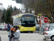 Ook de lijnbus stopt bij het dalstation.
