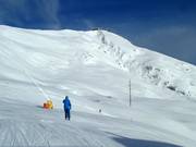 Uitzicht op de off-piste-afdalingen bij Lavey
