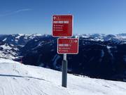 Bebording met moeilijkheidsgraden in kleur (blauw=gemakkelijk, rood=middelzwaar, zwart=moeilijk)