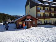 Lachtalhaus bij het dalstation