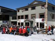 Le Café bij het dalstation