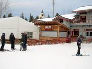 Outdoor BBQ Pit & Patio