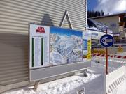 Informatiebord met piste-status in Alta Badia