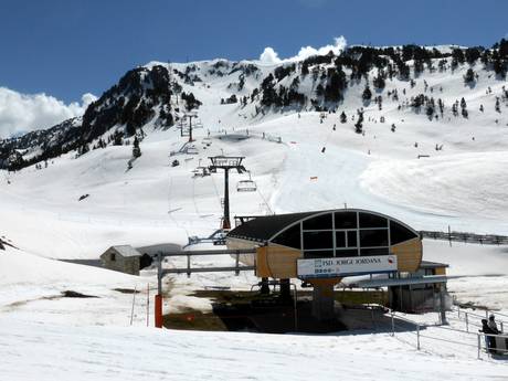 Skiliften Centrale/Hoge Pyreneeën – Liften Baqueira/Beret