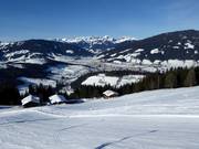 Uitzicht op Altenmarkt (ca. 2 km van het centrum naar het skigebied)