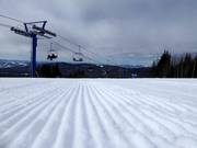 Perfect geprepareerde piste in het skigebied Le Mont Grand-Fonds