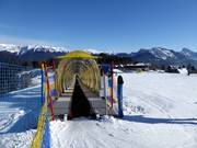 Transportband Lausc in het dal vanuit Sutrio