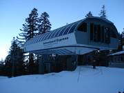 Schoolyard Express - 4-persoons hogesnelheidsstoeltjeslift (koppelbaar)