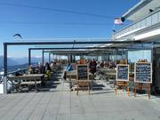 Terras van het zelfbedieningsrestaurant Rosshütte