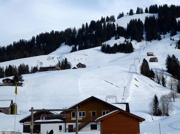 Skilift Roggen - Sleeplift met T-beugel/Ankerlift Skilift Roggen - Sleeplift met T-beugel/Ankerlift