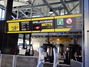 Informatie bij het instappen bij het middenstation van de Spieljochbahn